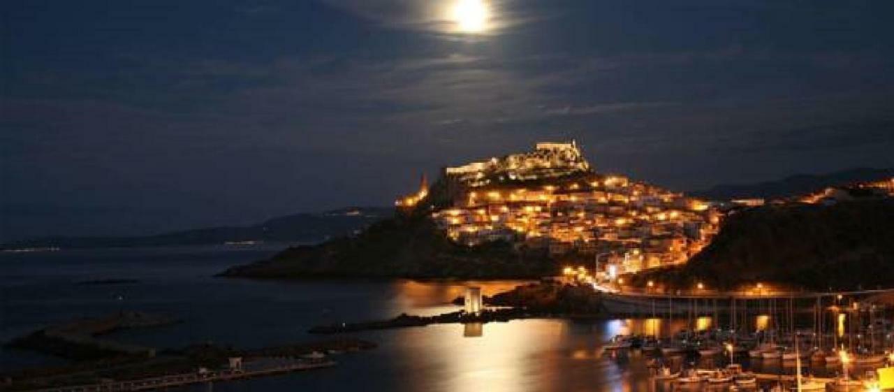 Castelsardo Con Vista Apartment Luaran gambar